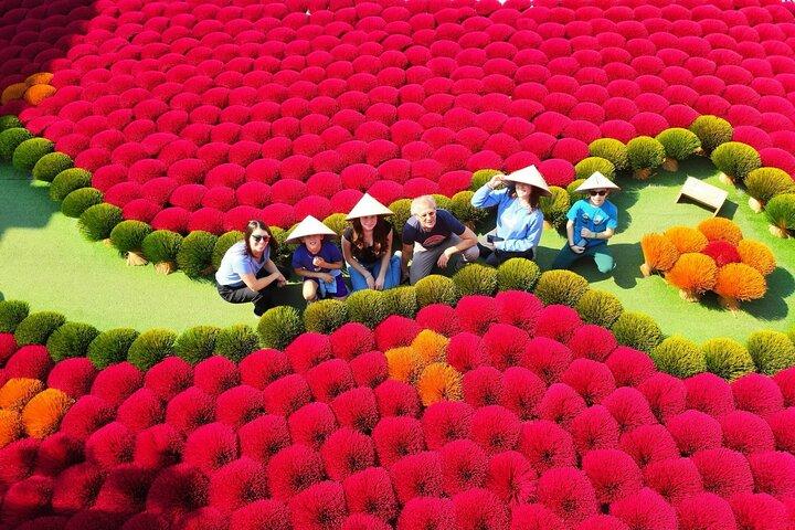 Tour para grupos pequeños de 9 personas en Incense Village desde Hanoi a Ninh Binh