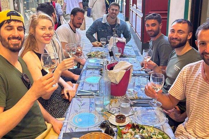 Nice Food Tour: Dégustations culinaires et expérience du vin local à Nice