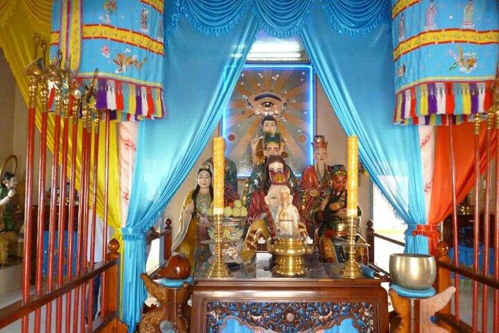Black Virgin Mountain, Cao Dai Temple And Cu Chi Tunnel Tour