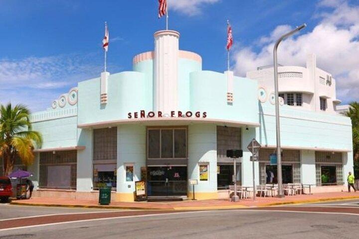 Passeio a pé privado por Miami Art Deco e South Beach com guia