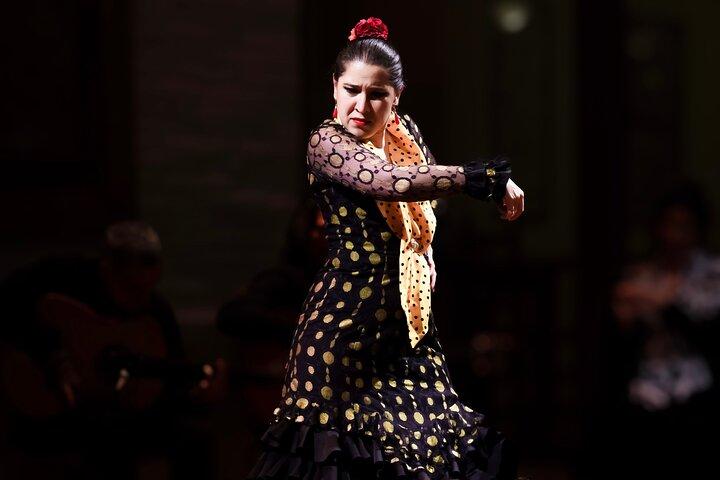 Auténtico Show Flamenco en Vivo con Tapas en Barcelona