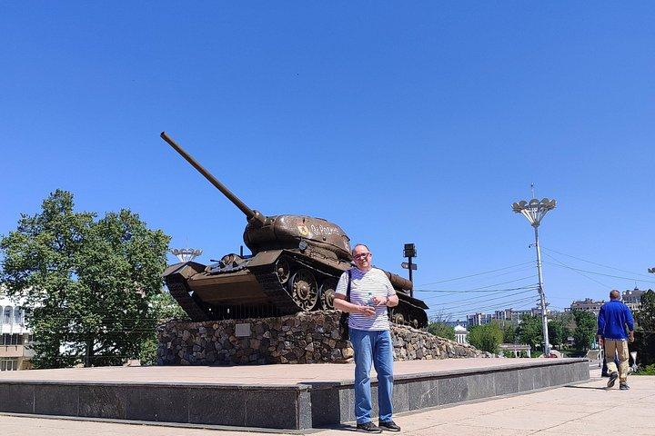 キシナウからの沿ドニエストル共和国ツアーソ連のタイムカプセルを探索
