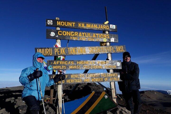 8 días de escalada privada al Kilimanjaro por la ruta Lemosho