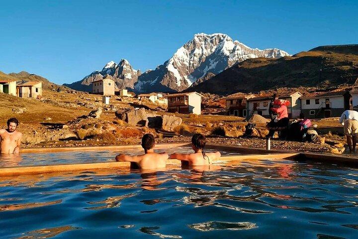 From Cusco Tour Seven Lagoons Ausangate a day with Meals