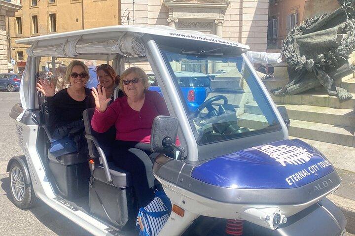 Excursión privada exclusiva en carrito de golf por Roma
