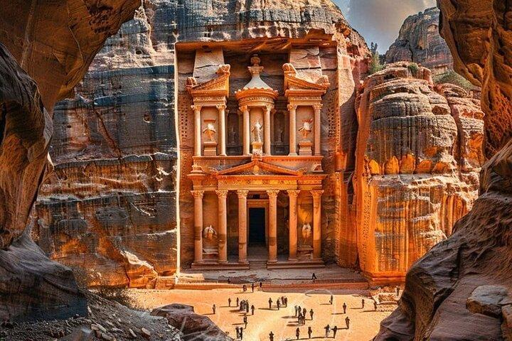 Private Petra Monastery Hike via Back Trail with Local Guide