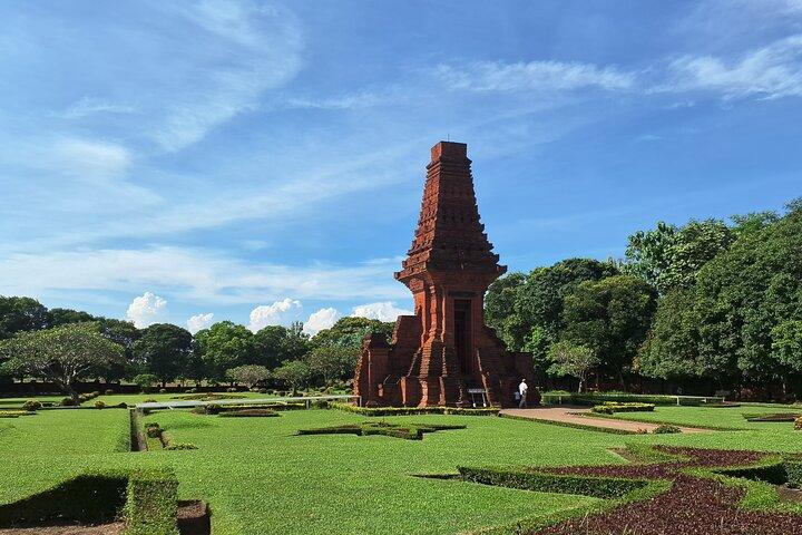 Trowulan Tour Ruïne van het Majapahit-koninkrijk vanuit Surabaya