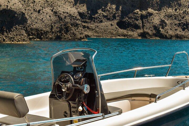 Alquiler de Barcos en Santorini sin Licencia