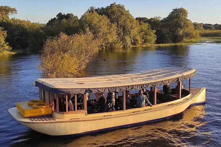 Safari di lusso in barca al tramonto sopra le Cascate Vittoria