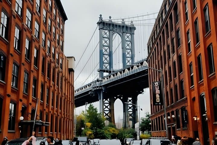 New York City 7-Hour Must See Walking Tour with a Guide