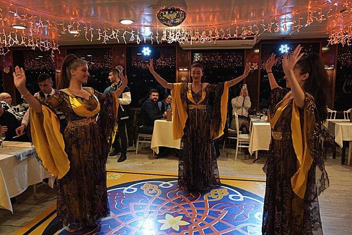 Istanbul Bosphorus Dinner Cruise and Turkish Night Show