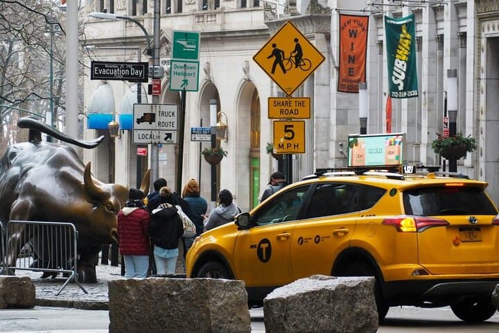 Manhattan 20+ Top Sights Tour with Met Museum of Art Entry