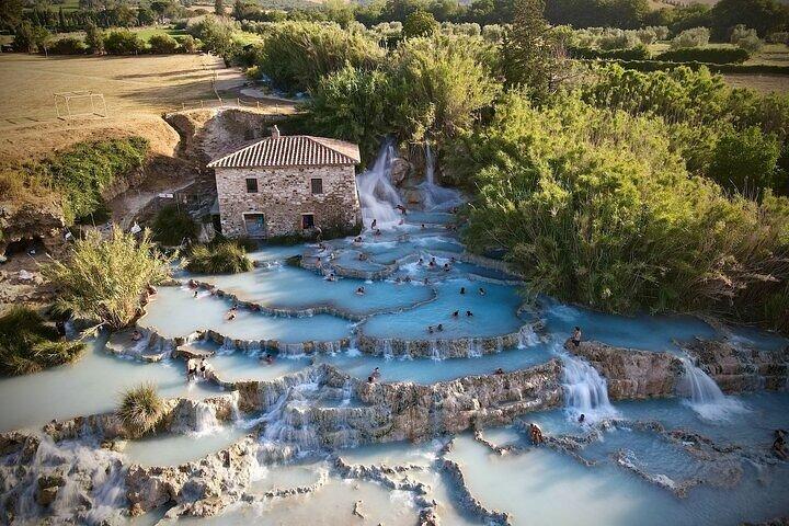 Begeleide tour naar de prachtige thermale watervallen van Saturnia