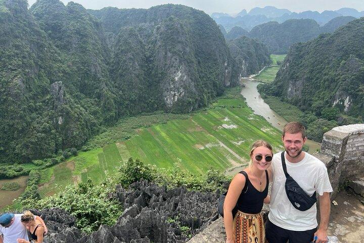 Visita turística privada a la cueva Mua y Trang An en Ninh Binh