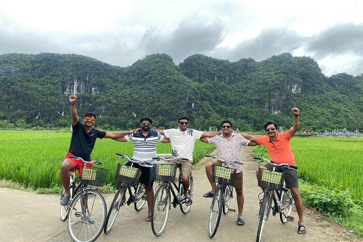 Visite privée de la grotte de Mua et de Trang An à Ninh Binh
