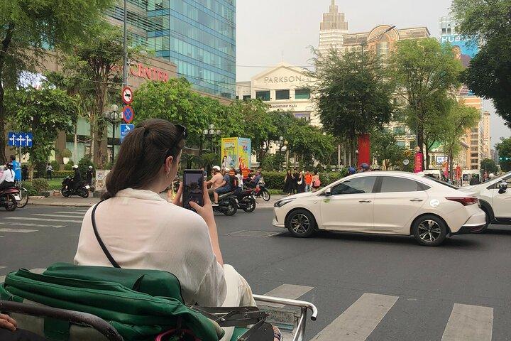 サイクロによるホーチミン市ストリートフードツアー