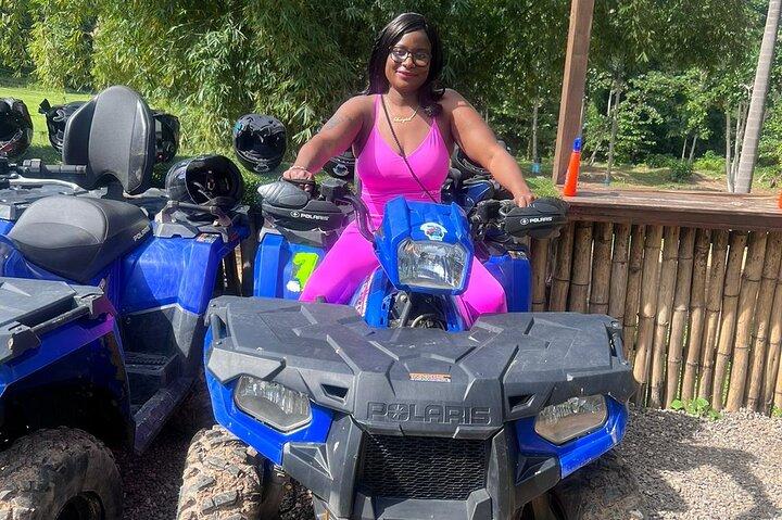 Ocho Rios : ブルーホールとATV