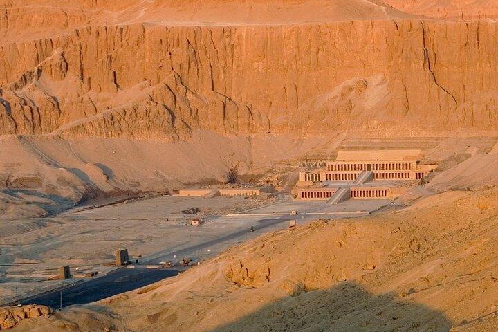 Excursión privada de un día a Luxor : Templos del Este y Cisjordania con entradas