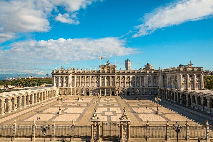 Visita histórica al Palacio Real Madrid + Ebook