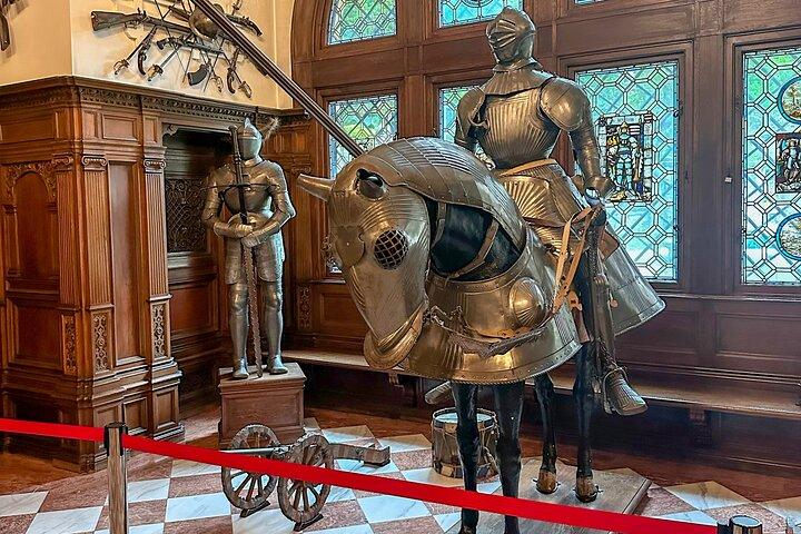 ブラショフからのブラン城、ペレシュ城、ネバーモアアカデミー