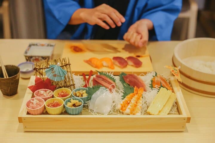Popular Sushi Making Class near Tokyo Tower