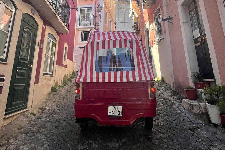 2h or 4h Lisbon Private Historical Tour by Tuk Tuk
