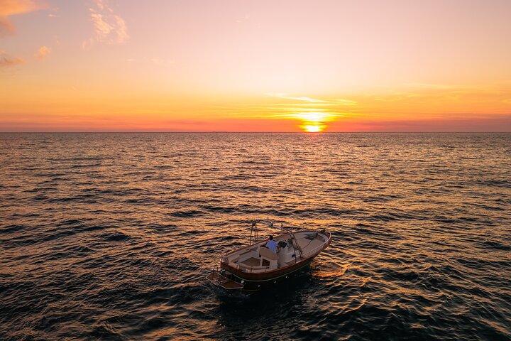 Private Bootstour bei Sonnenuntergang auf Ischia