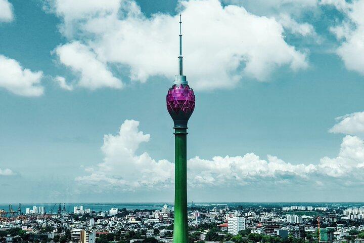 Expérience Colombo Lotus Tower avec déjeuner ou dîner buffet