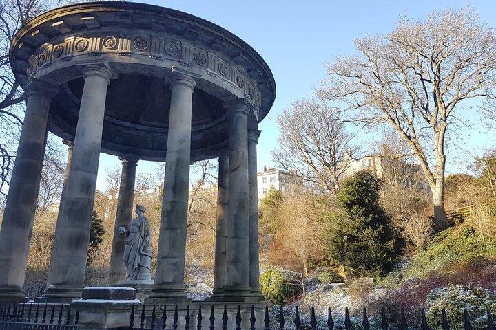 Edimburgo: Dean Village Circus Lane Excursão a pé com um local