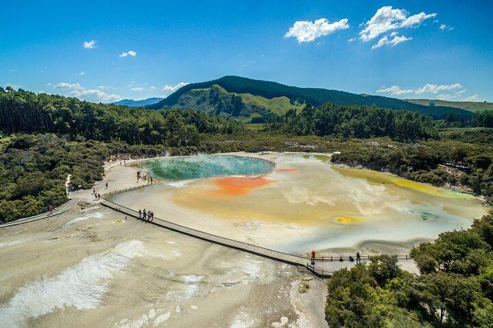 Rotorua à Auckland via Taupo et Hamilton Gardens Tour (aller simple)
