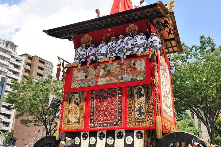 17/24 juillet : Visite guidée du Festival de Kyoto Gion avec places réservées