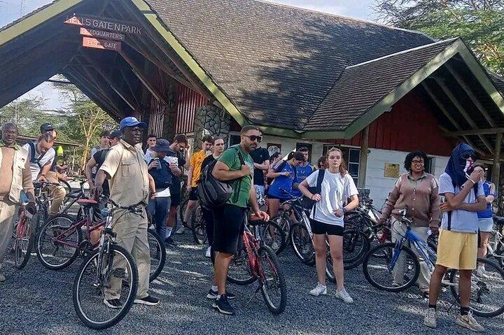 Fietstocht in Hell's Gate National Park, boottocht in L. Naivasha