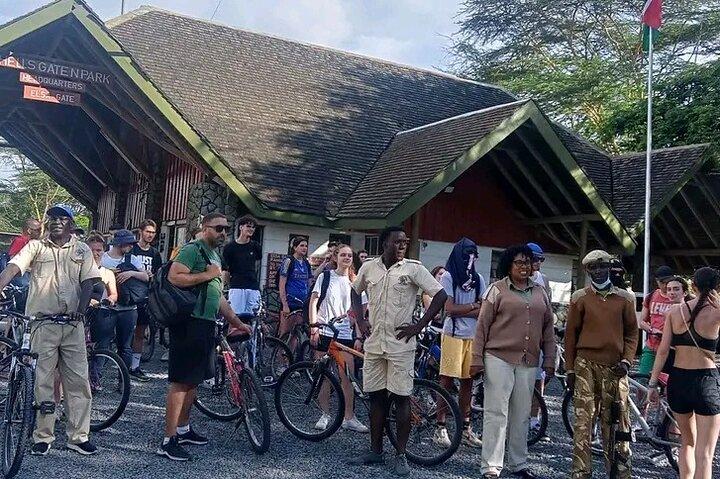 Fietstocht in Hell's Gate National Park, boottocht in L. Naivasha