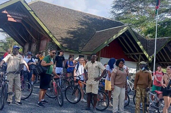 Fietstocht in Hell's Gate National Park, boottocht in L. Naivasha