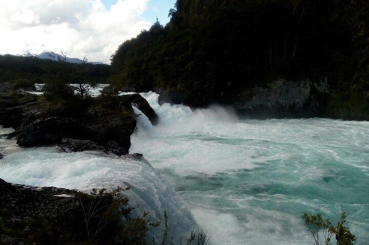 Petrohué Falls Volcán Osorno Pto Varas Solo para conductores turísticos