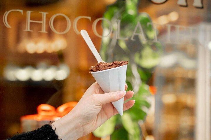 Visita guiada privada em St. Germain des Prés: comida, moda, segredos