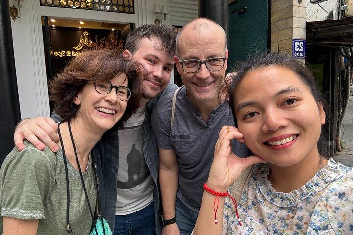 Weihrauchdorf & Hanoi Tagestour mit Zugstraße + lokale Lebensmittel