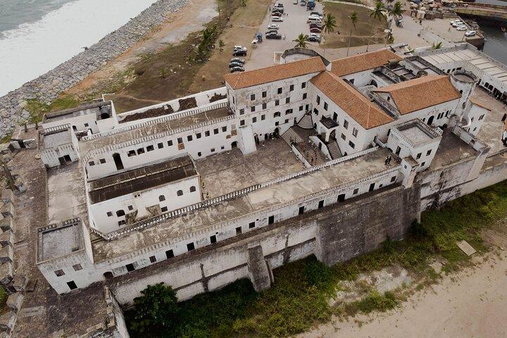 Cape Coast Castle, Elmina Castle und Kakum Nationalpark