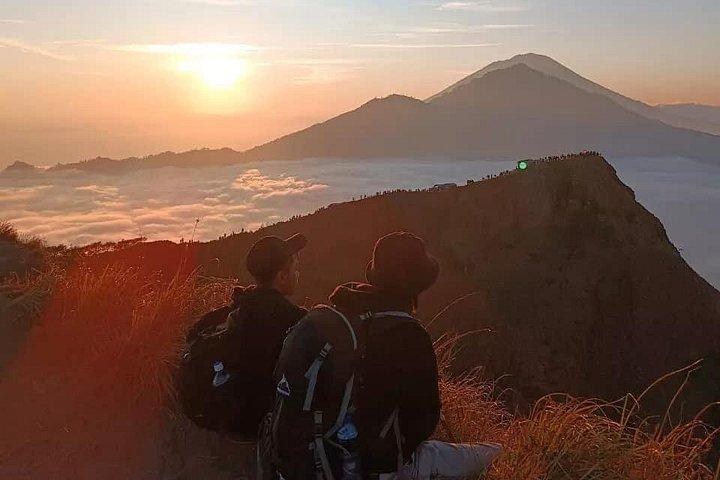 バトゥール キンタマーニ山でのプライベート バリ日の出トレッキング