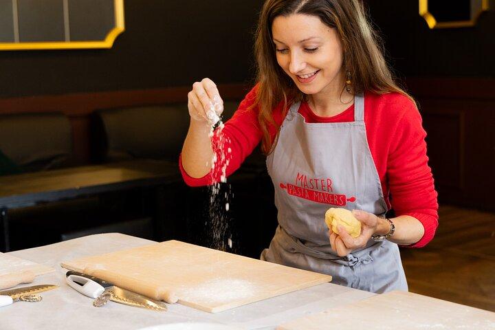 Masterclass: Spritz and Pasta Making Workshop in Rome