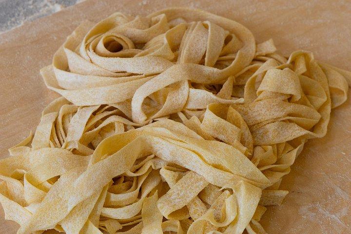 Masterclass: Spritz and Pasta Making Workshop in Rome