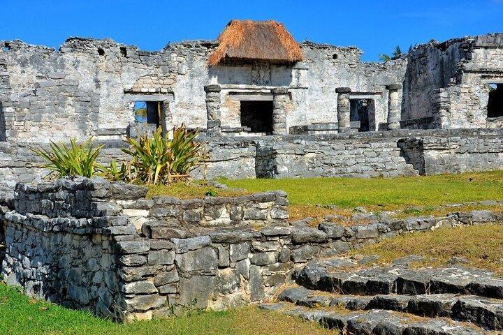 Coba y Tulum, nado en cenote y comida buffet