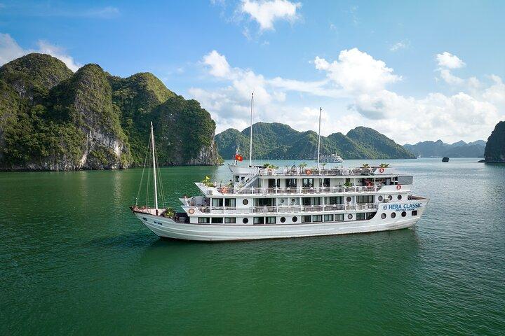 Esplora la baia di Halong di 3 giorni nell'incantevole crociera di Halong