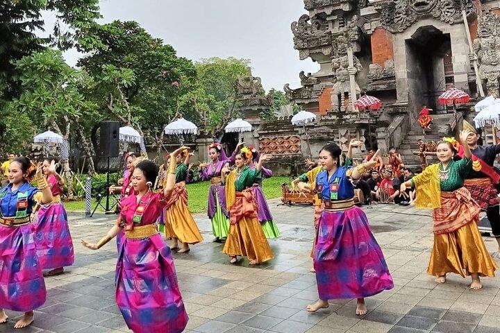 ボゴール植物園、都市とミニチュアパークの遺産