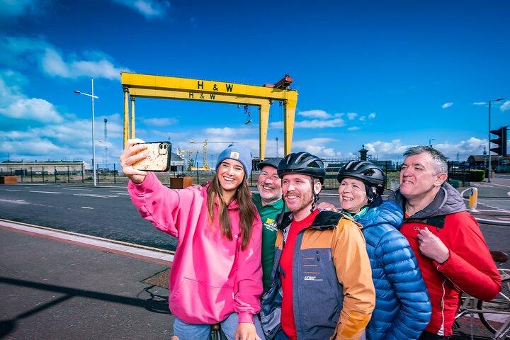 Titanic Eastside Belfast Tour en bicicleta (privado) con tours por la ciudad natal