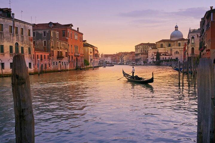 Magnificent Morning in Venice - Rundgang und Gondelfahrt + Ebook