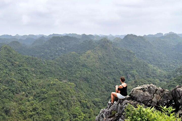Aventura de dia inteiro no Parque Nacional Cat Ba saindo da cidade de Cat Ba