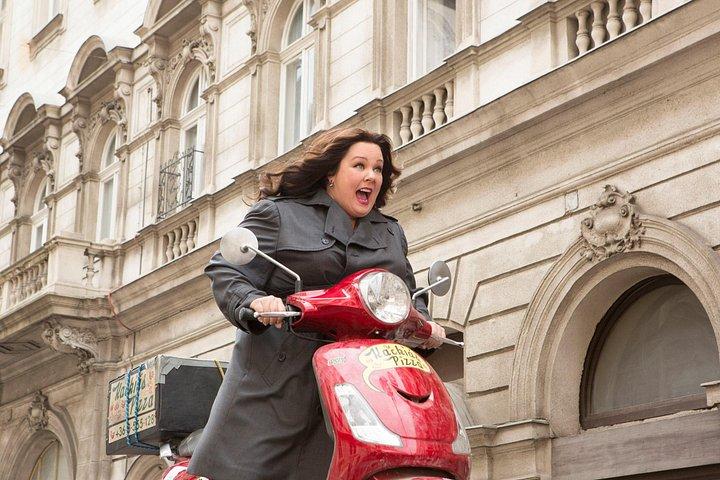 ブダペスト映画ツアーと映画脱出ゲーム ユネスコ世界遺産とランチ付き