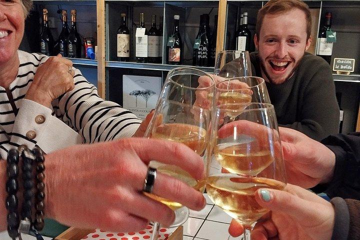 Private Barcelona Wine & History Experience with Pairings