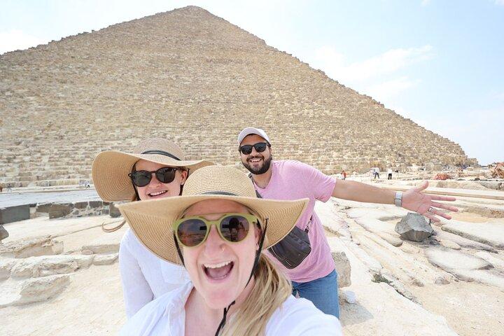 Tour privato del Cairo e delle Piramidi con una guida egittologa